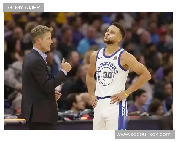 库里谈球队状态:主场赛程助力化学反应提升表现 库里谈球队状态:主场赛程助力化学反应提升表现